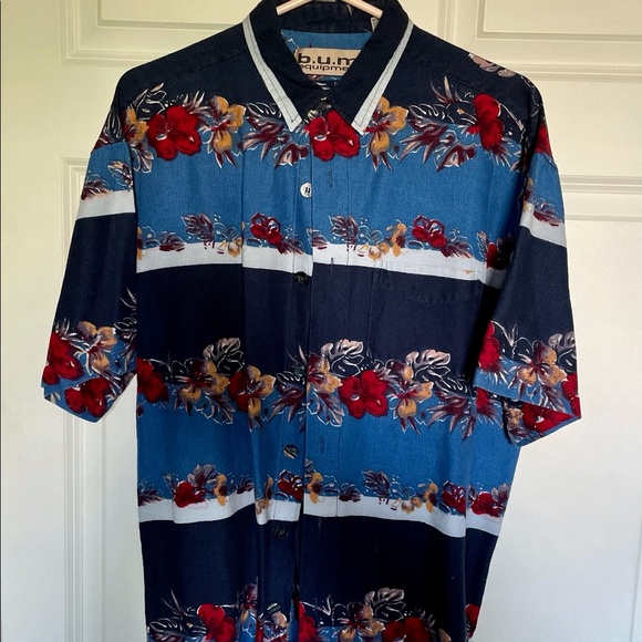 B.U.M. Hawaiian button down 100% cotton shirt. - Picture 6 of 7